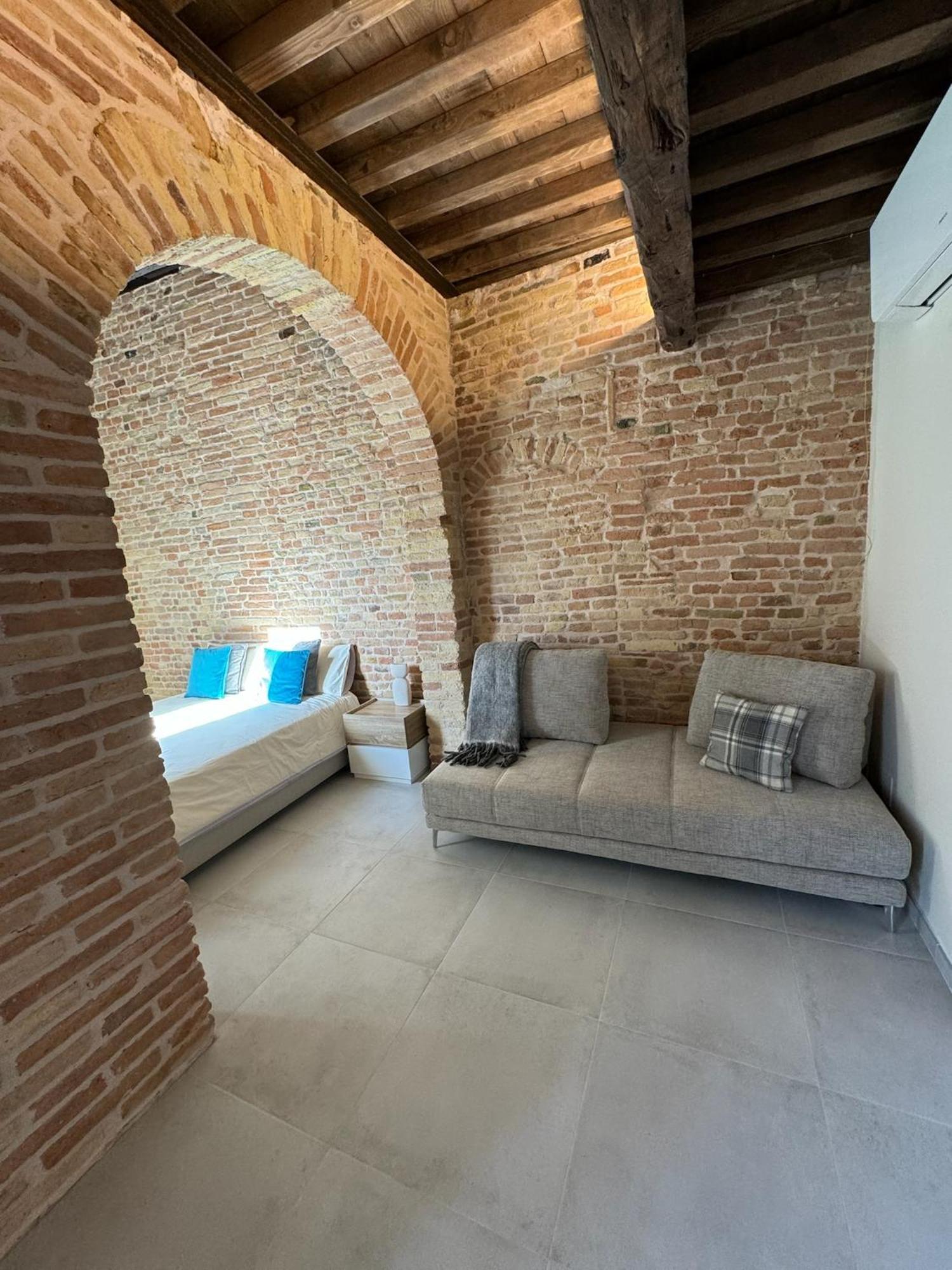 Noua Luxury Studio Apartments Ravenna Exterior photo